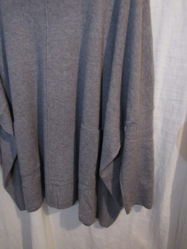 SALE SALE SALE New Ladies Grey Soft Pocket Jumper One Size fits sizes 18 20 22 - Image 4