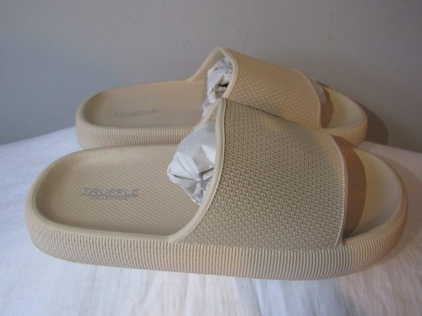 SALE SALE SALE Truffle Chunky Pool Sliders Size UK 6 NON RETURNABLE - Image 4