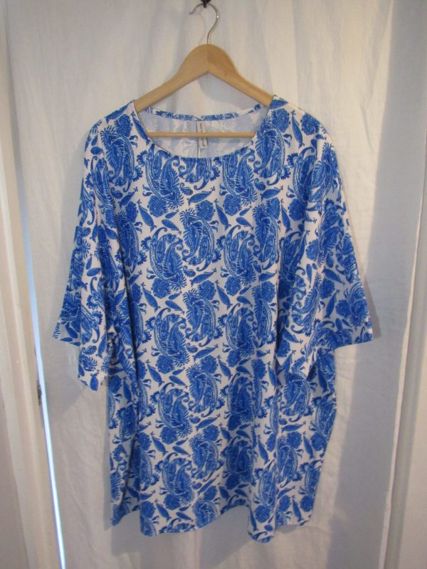 NEW Ladies Women Royal Blue Print Round Neck Tunic Top One Size fits sizes 18 20 22 24