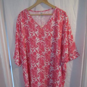 NEW Ladies Women Cerise Pink Print V Neck Tunic Top One Size fits sizes 18 20 22 24 NON RETURNABLE