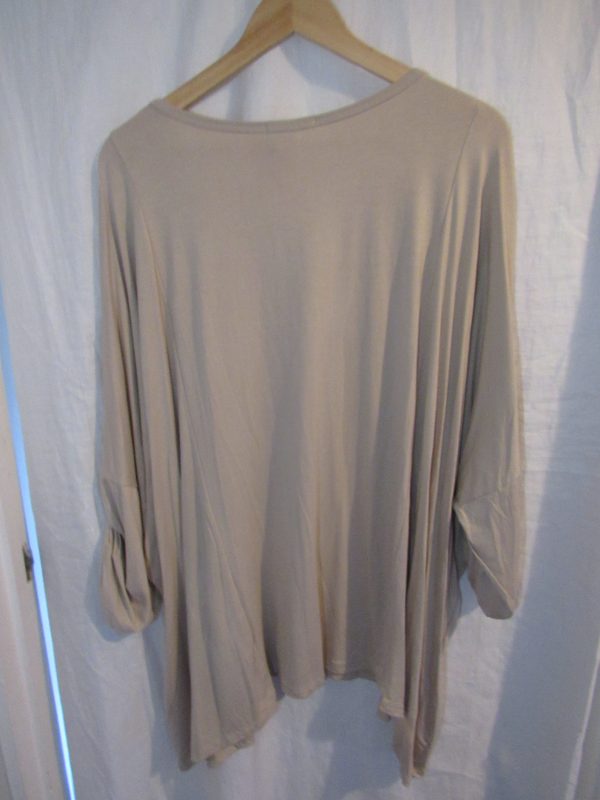 SALE SALE SALE Ladies Women New Beige V Neck Plus Tunic Top One Size fits sizes 18 20 22 24 26 NON RETURNABLE - Image 4