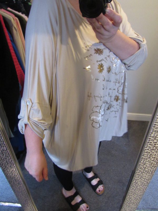 SALE SALE SALE Ladies Women New Beige V Neck Plus Tunic Top One Size fits sizes 18 20 22 24 26 NON RETURNABLE - Image 8