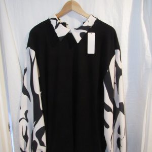 New Ladies White with Black Print Sleeve Top One Size fits sizes 18 20 22