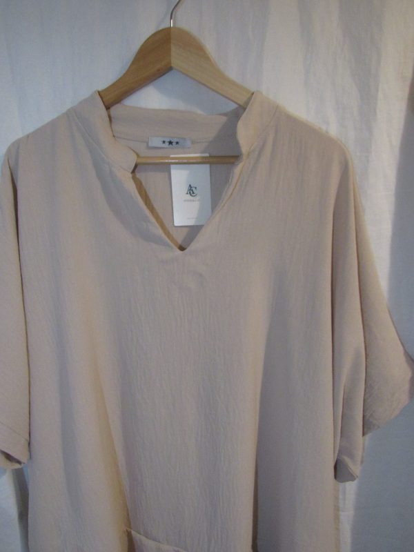 Ladies Women New Beige Plus Tunic Top One Size fits sizes 18 20 22 24 - Image 3