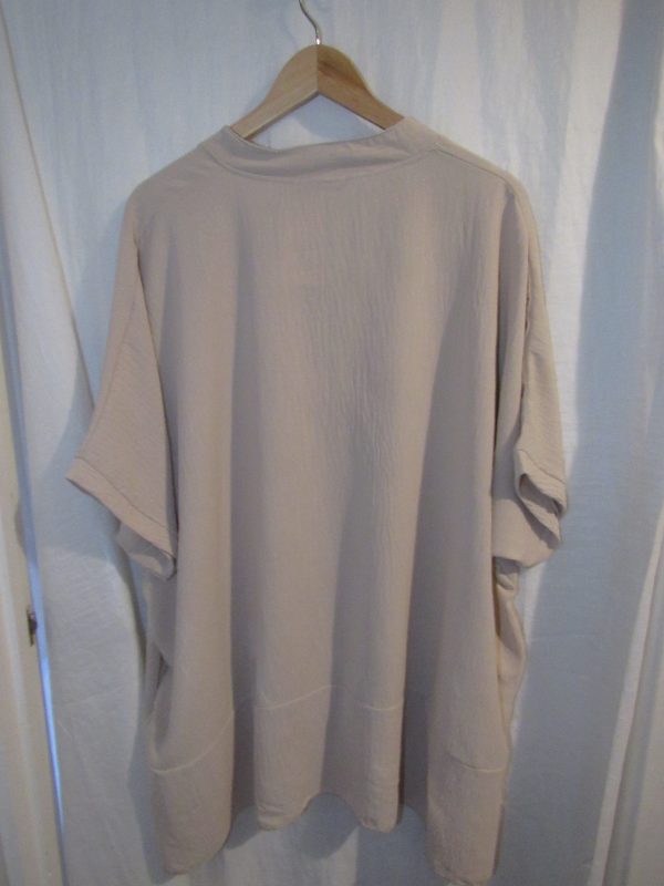 Ladies Women New Beige Plus Tunic Top One Size fits sizes 18 20 22 24 - Image 4