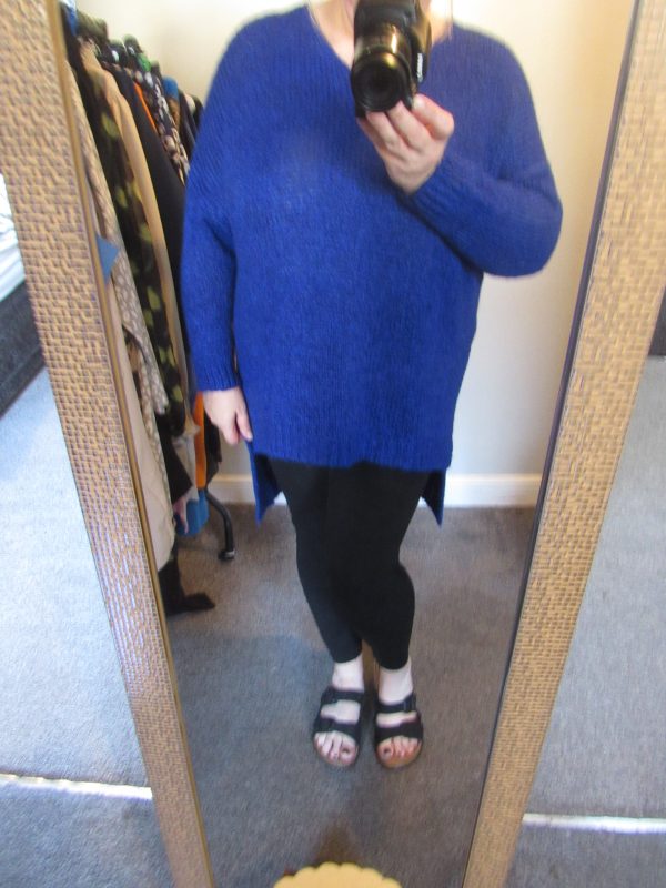 SALE SALE SALE New Ladies Royal Blue V Neck Jumper One Size fits sizes 18 20 22 NON RETURNABLE - Image 6