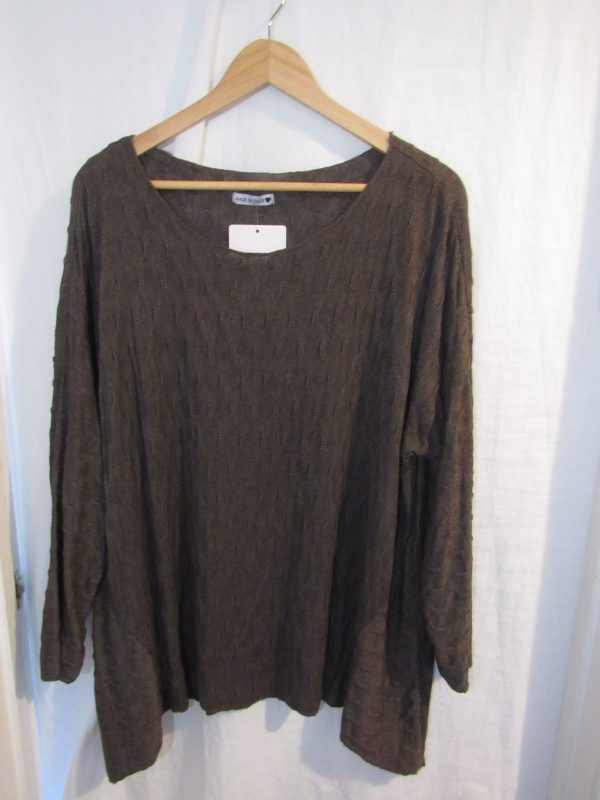 SALE SALE SALE NEW IN Brown Waffle Soft Jumper One Size fits sizes 16 18 20 22 - Image 2