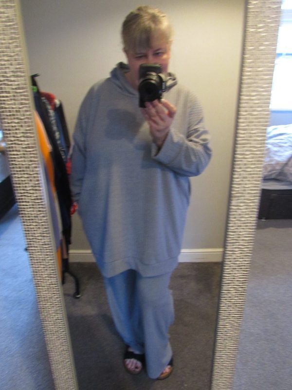 New Ladies Plus Size Soft Hooded Lounge Suit Dark Grey Stripe One Size fits sizes 20 22 24 - Image 6