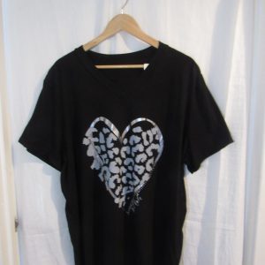 New Ladies Women Black Silver Heart V Neck T-shirt One Size Fits 18 20 22