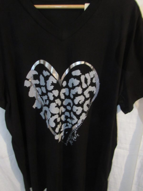 New Ladies Women Black Silver Heart V Neck T-shirt One Size Fits 18 20 22 - Image 2