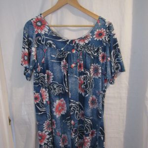 New Ladies Denim Blue Floral Silky Top Sized Item Size 22-24