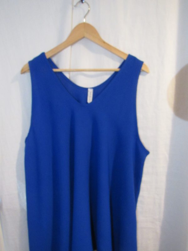 New Ladies Royal Blue Sleeveless Swing Top Plus Size One Size fits 18 20 22 24 - Image 2