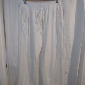New Ladies Plain Joggers White One Size fits sizes 16 18 20 22 Size 2