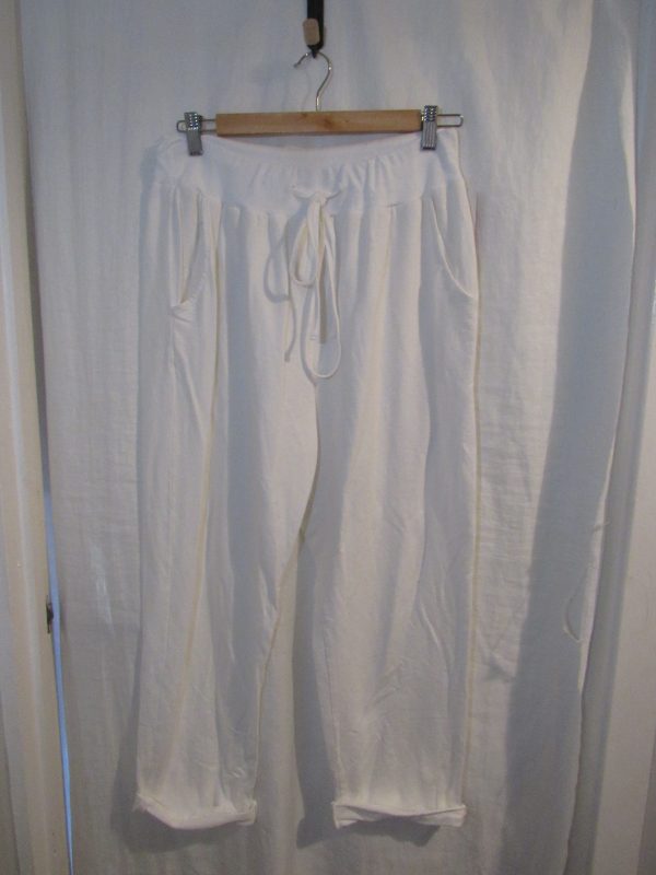 New Ladies Plain Joggers White One Size fits sizes 16 18 20 22 Size 2 - Image 2