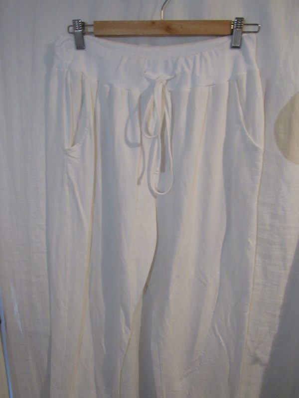 New Ladies Plain Joggers White One Size fits sizes 16 18 20 22 Size 2 - Image 3