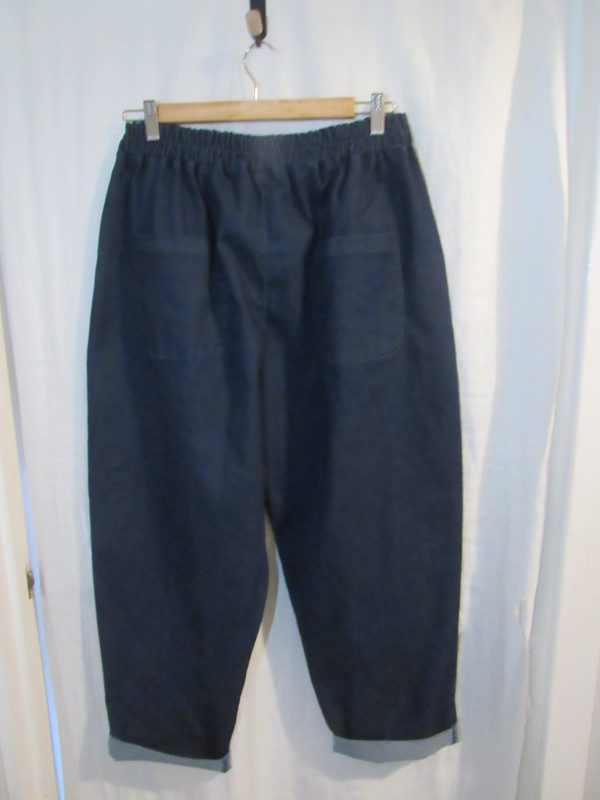 NEW Ladies Womens Dark Denim 3/4 Length Trousers One size fits sizes 18 20 22 24 - Image 4