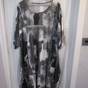 New Ladies Grey Print Dress One Size fits sizes 18 20 22 24