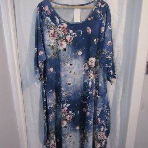 New Ladies Dark Blue Floral Dress One Size fits sizes 18 20 22 24