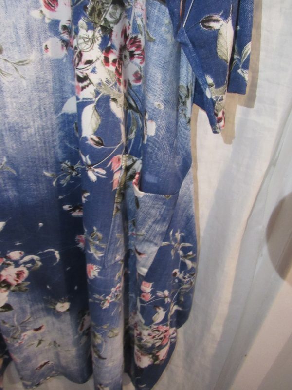 New Ladies Dark Blue Floral Dress One Size fits sizes 18 20 22 24 - Image 5