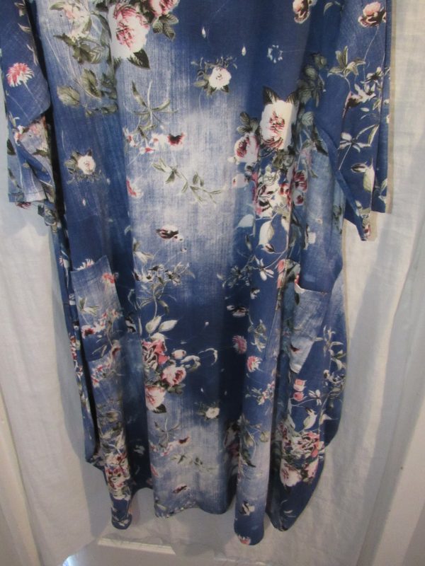 New Ladies Dark Blue Floral Dress One Size fits sizes 18 20 22 24 - Image 6