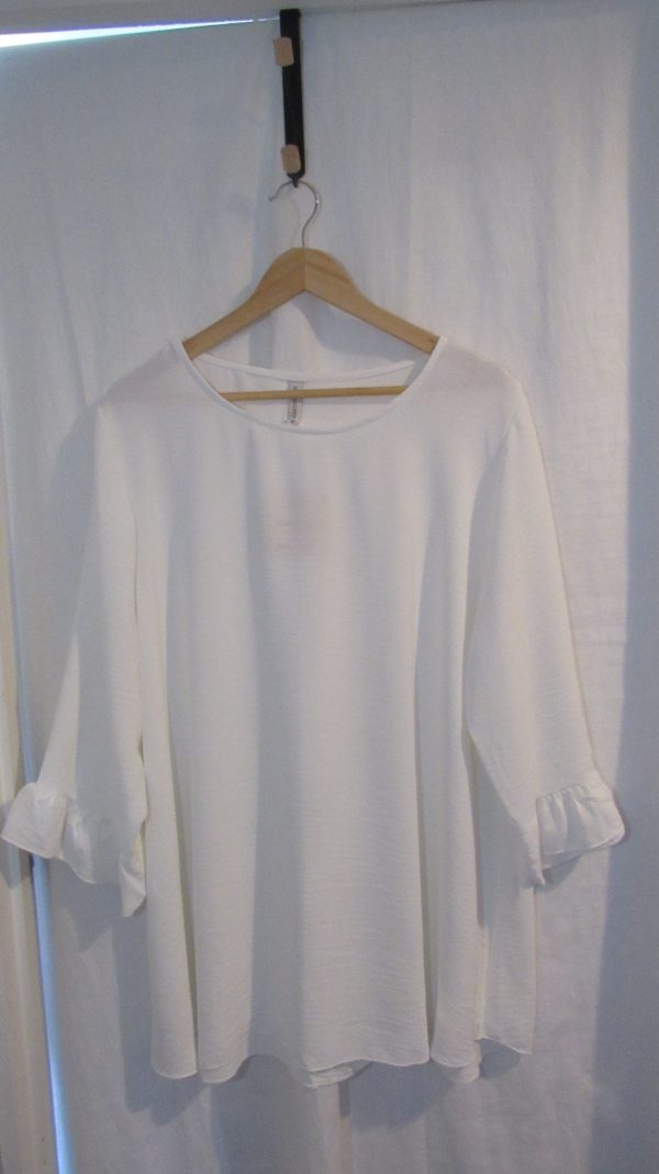 SALE SALE SALE NEW Ladies White Round Neck Frill Sleeve Tunic Top One Size Fits Sizes 18 20 22 NON RETURNALBLE - Image 2