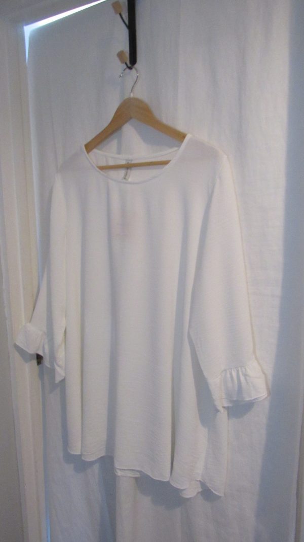 SALE SALE SALE NEW Ladies White Round Neck Frill Sleeve Tunic Top One Size Fits Sizes 18 20 22 NON RETURNALBLE - Image 4