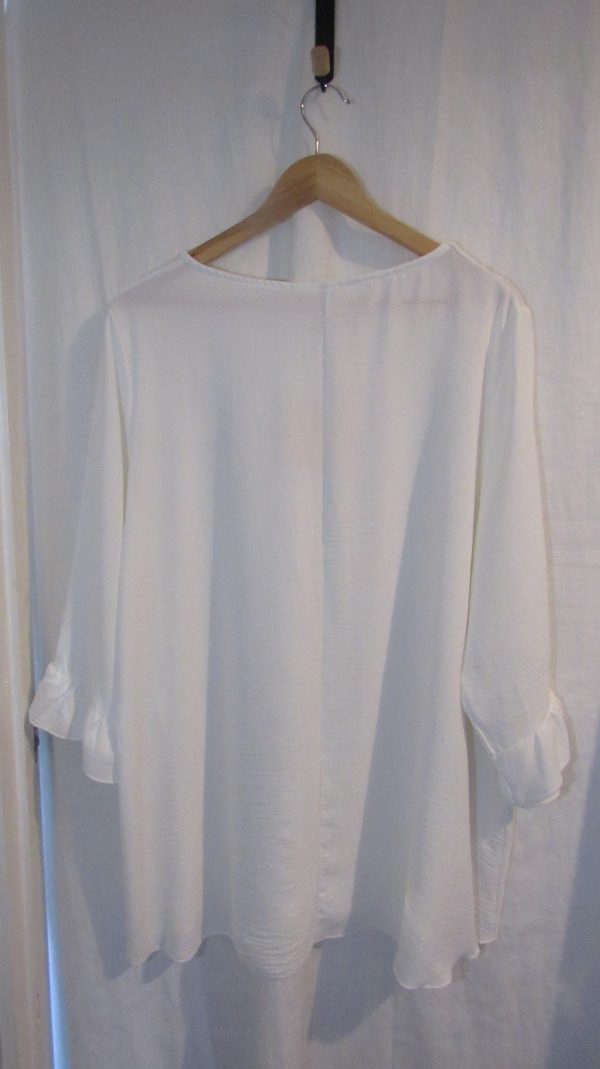 SALE SALE SALE NEW Ladies White Round Neck Frill Sleeve Tunic Top One Size Fits Sizes 18 20 22 NON RETURNALBLE - Image 5