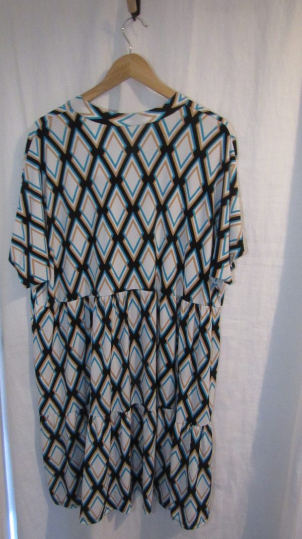 SALE SALE SALE New Ladies Plus Size Diamond Smock Tunic Top One Size fits sizes 18 20 22 24 NON RETURNABLE - Image 5