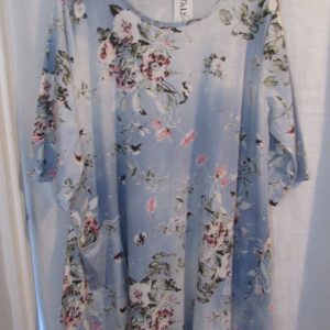 New Ladies Lighter Blue Floral Dress One Size fits sizes 18 20 22 24