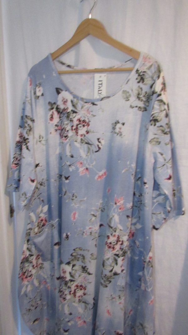 New Ladies Lighter Blue Floral Dress One Size fits sizes 18 20 22 24 - Image 3