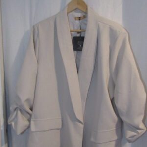 NEW Ladies Beige Ruched Sleeve Blazer One size fits sizes 18 20 22
