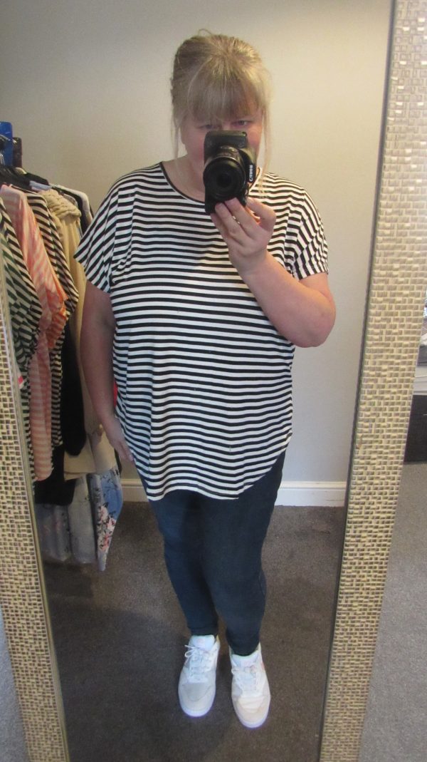 SALE SALE SALE New Ladies Women’s Black White Stripe T-shirt One Size fits sizes 16 18 20 22 NON RETURNABLE - Image 5