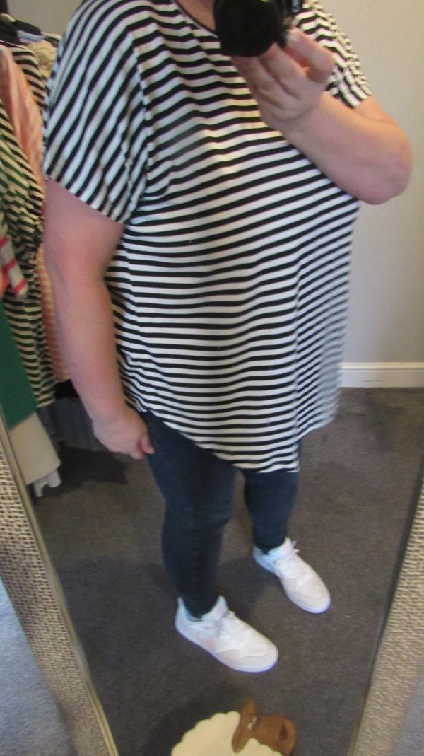 SALE SALE SALE New Ladies Women’s Black White Stripe T-shirt One Size fits sizes 16 18 20 22 NON RETURNABLE - Image 7