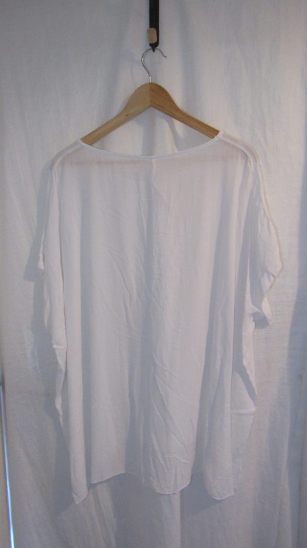 New Ladies White Tunic Top One Size fits sizes 16 18 20 22 - Image 4