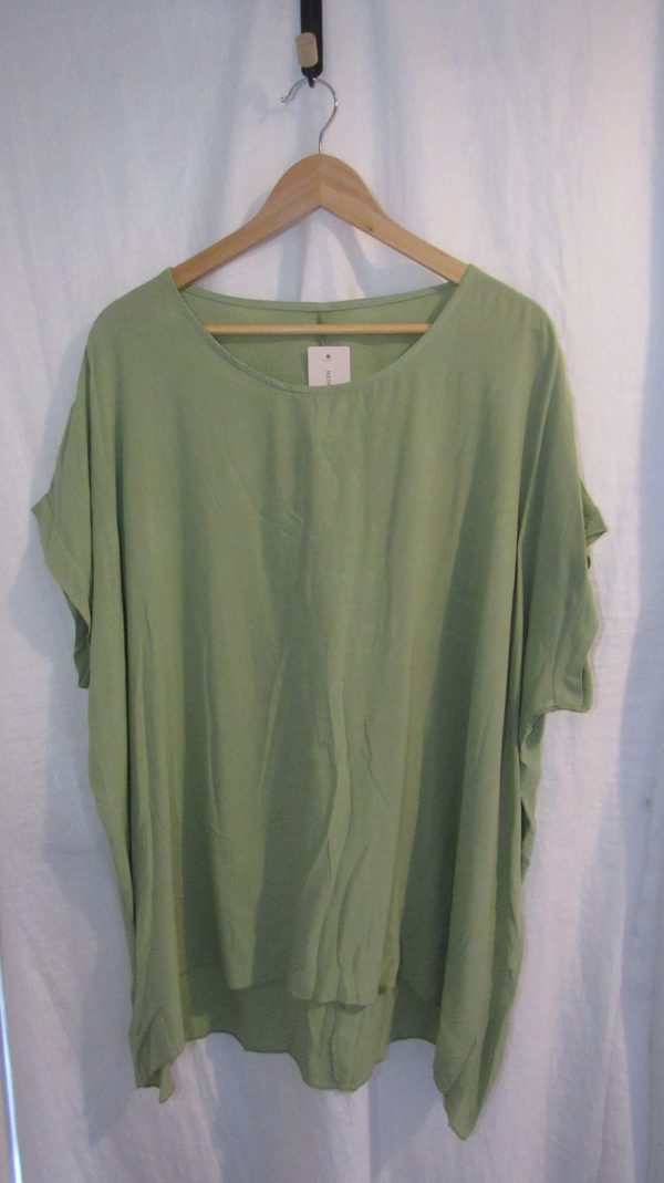 New Ladies Sage Tunic Top One Size fits sizes 16 18 20 22