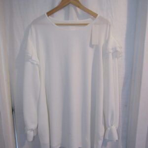 Special Price New Ladies White Long Sleeve Pocket Tunic Top One Size fits sizes 18 20 22 Non Returnable