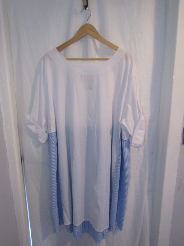 New Ladies White with Blue Stripe Tunic Top One Size Fits 16 18 20 - Image 2