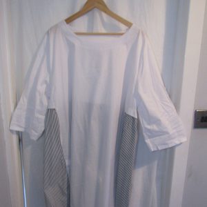 New Ladies White with Black Stripe Tunic Top One Size Fits 16 18 20 22