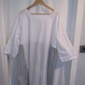 New Ladies White with Black Stripe Tunic Top One Size Fits 16 18 20 22