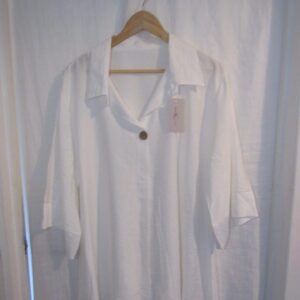 New Ladies White Collar Button Tunic Top One Size fits sizes 18 20 22