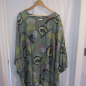 New Ladies Khaki Circle Print Tunic Top One Size fits sizes 20 22 24 26