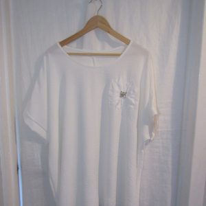 New Ladies White Flower Tunic Top One Size fits sizes 18 20 22