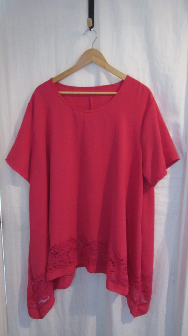 New Ladies Cerise Lacy Bottom Handkerchief Hem Top One Size fits sizes 18 20 22 - Image 2