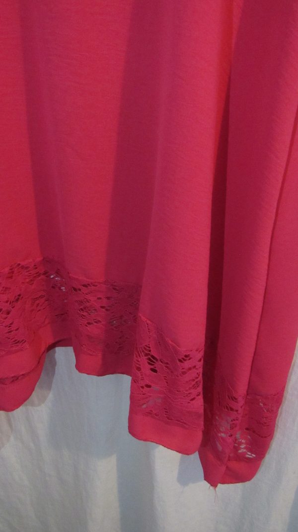 New Ladies Cerise Lacy Bottom Handkerchief Hem Top One Size fits sizes 18 20 22 - Image 3