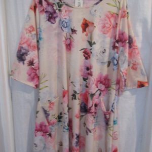 New Ladies Cream Floral Dress One Size fits sizes 18 20 22 24
