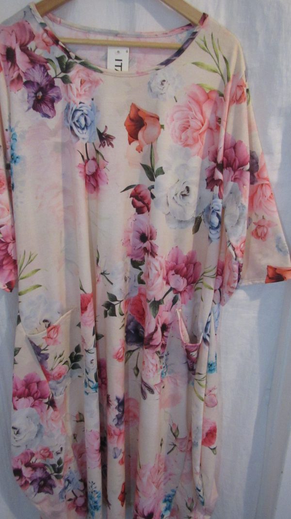 New Ladies Cream Floral Dress One Size fits sizes 18 20 22 24 - Image 3