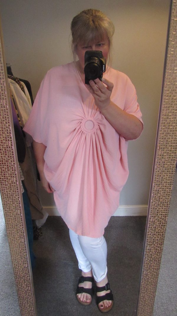 NEW Ladies Women Pale Pink Ring Front Tunic Plus Size Top One Size fits sizes 20 22 24 - Image 6