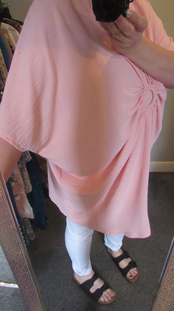 NEW Ladies Women Pale Pink Ring Front Tunic Plus Size Top One Size fits sizes 20 22 24 - Image 8