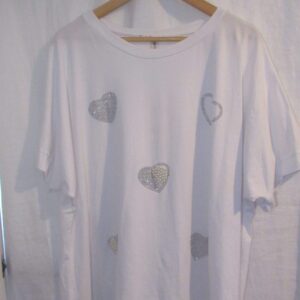 SALE SALE SALE New Ladies Heart Diamante White T-shirt One Size fits sizes 16 18 20 22 NON RETURNABLE