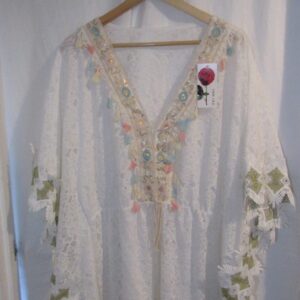 New Ladies Green Lacy Kaftan Top One Size fits Sizes 16 18 20 22